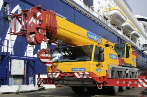BULL 10 U Crane