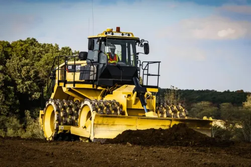 CAT 825K Compactor