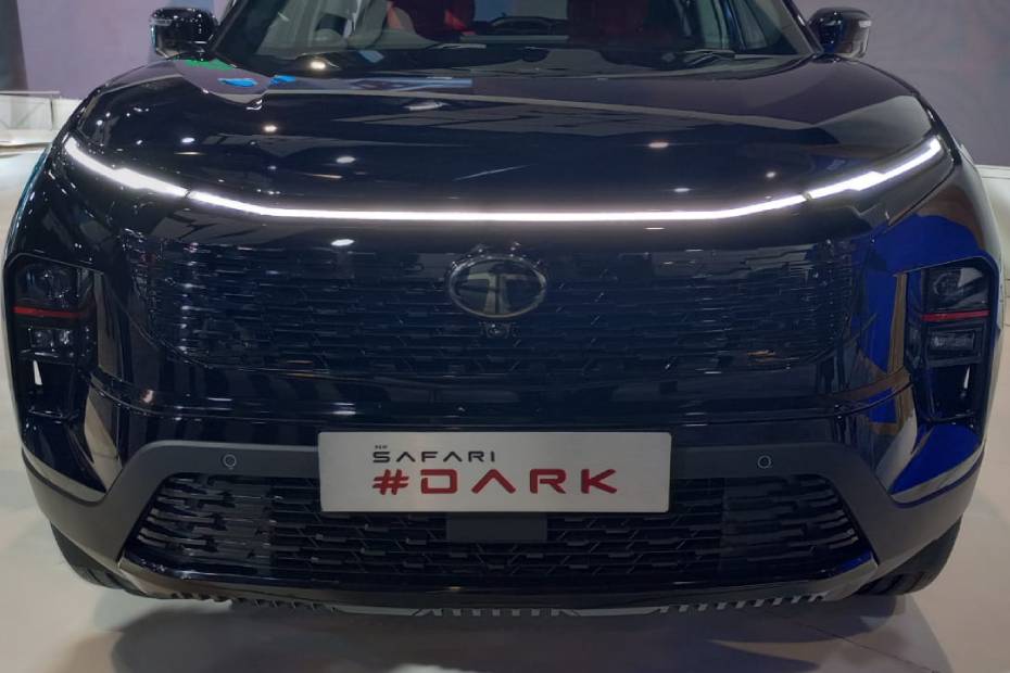 Tata Safari Dark Edition Front View