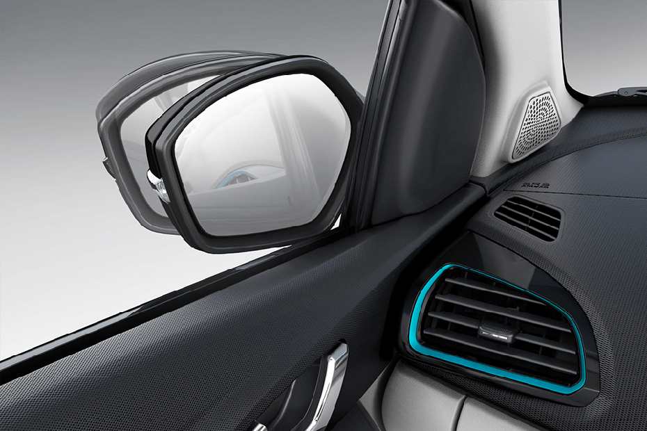 tata-tiago-ev-mirror