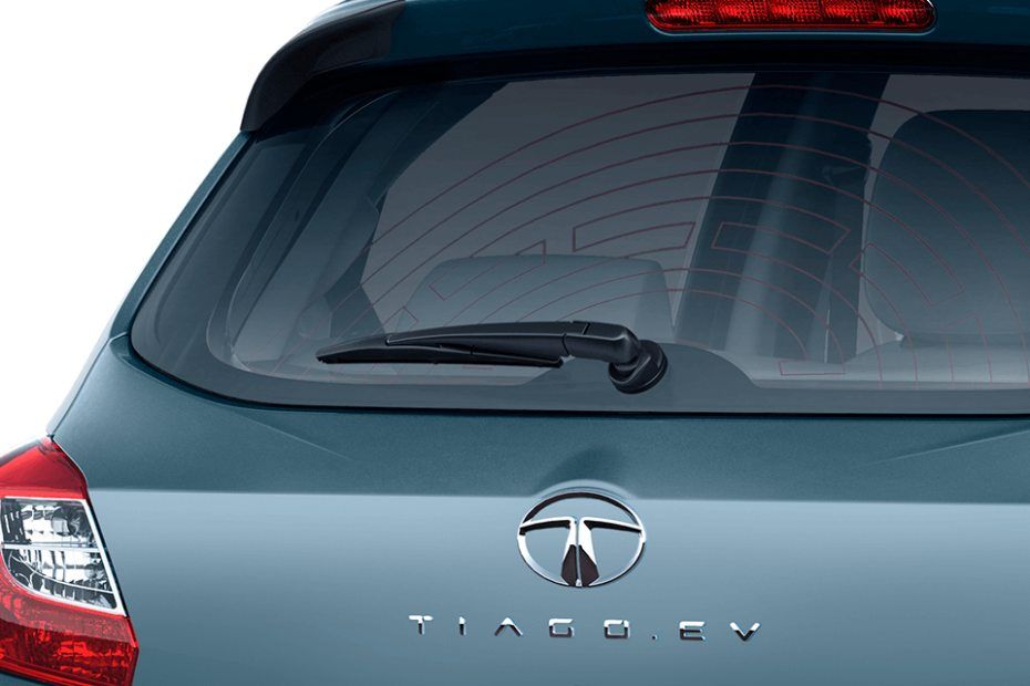 Tata-Tiago-ev-rear-wiper