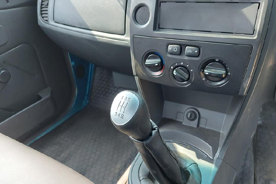 Tata Yodha Pickup Gear Shifter