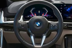 BMW-X1-2023-steering