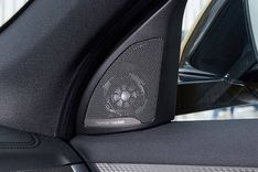 BMW X2 Speaker