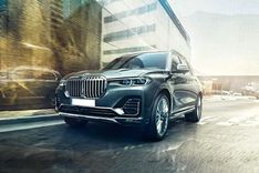 BMW X7 Left Side Front View