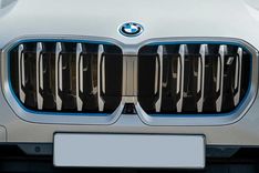 BMW iX1 grille