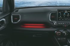 Hyundai-Venue-N-Line-red-ambient
