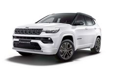 Jeep-Compass_Pearl-white-+-black-roof