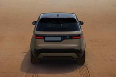 Land-Rover Discovery Rear View