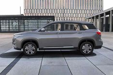 MG Hector Plus Left Side View