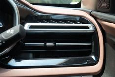 MG-Hector-Plus_front-ac-vents