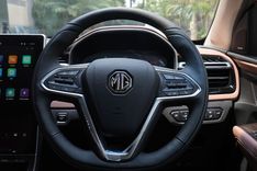 MG-Hector-Plus_steering controls