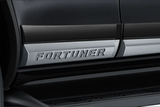 Toyota Fortuner Exterior Image