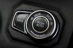Toyota-Urban-Cruiser-Hyryder-knob-button