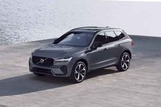 Volvo XC60 Left Side Front View